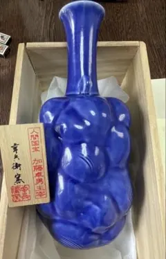 幸兵衛窯 人間国宝 加藤卓男主宰 花瓶 瑠璃釉 櫛目花生 西暦2000年特別創作 2026年最新】加藤幸兵衛の人気アイテム - メルカリ
