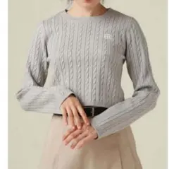 グレー ケーブル編み クロップドニット