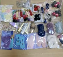 ⑥資材　ハンドメイド　タッセル 蝶モチーフ　ヘアクリップ　ヘアピン　チャーム