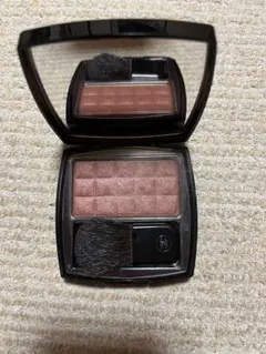 Chanel パウダーチーク ピンク系 ブラシ付き