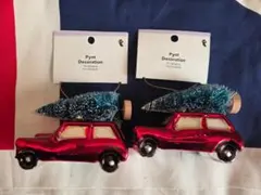 フライングタイガー★ツリーが乗った赤い車２個★クリスマスガラスオーナメント