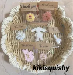 kikisquishy その他　粉付き　クリーム感　ミニスクイーズ
