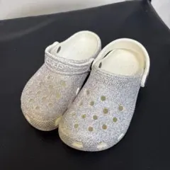Crocs グリッターシルバーサンダル