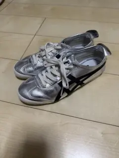 Onitsuka Tiger MEXICO 66シルバー【土日限りの限定価格】