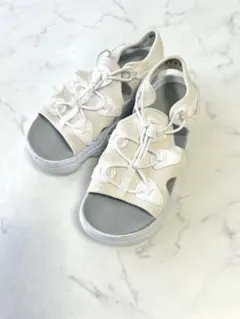 ナイキ　NIKE　リフト　エマックス　25cm スポーツサンダル