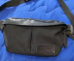 Butler Verner Sails ボディバッグ ブラックのサムネイル