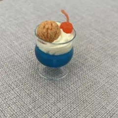 喫茶店　クリームソーダフロート　ガチャ