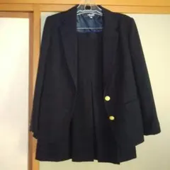レディース　スーツ　紺