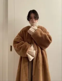 CLANE クラネ　NO COLLAR RICO FUR COAT ベージュのサムネイル