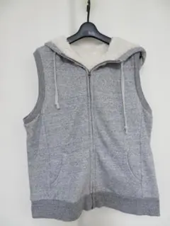 ユニクロボアベスト xl