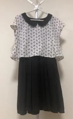 マジェスティックレゴン　小花柄　モノトーン　ワンピース