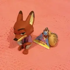 【匿名配送】ディズニー　ズートピア　ニック・ワイルド　ガチャガチャ2点セット