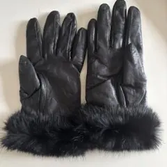 レザーとファーのブラック手袋 10,000円