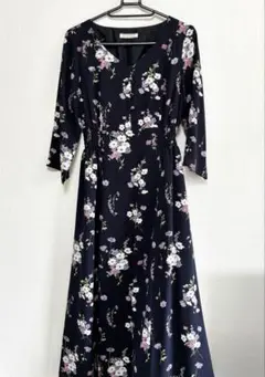 ビーラディエンス　ワンピース　花柄　ネイビー