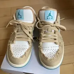 Nike WMNS AIR JORDAN 1 LOW SE Wave