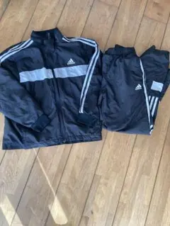 adidas ブラックジャージセット 160