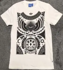 アディダス　プリントtシャツ