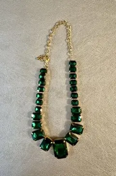 エメラルドグリーン ビジュー ネックレス