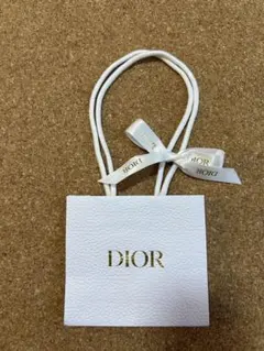 Dior ホワイトショップバッグ 小型 リボン付き