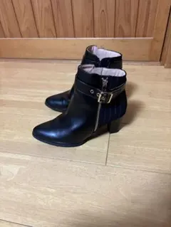 ユニクロ　ショートブーツ