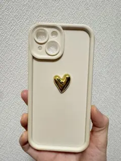 送料込み　iPhone15 シリコンソフトケース ハート装飾