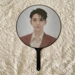 エスクプス BE THE SUN うちわ 最安値 エスクプス うちわ 【BE THE SUN】即購入OK!SEVENTEEN - メルカリ