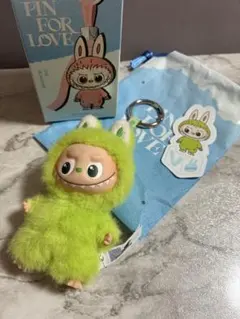 正規品★POPMARTラブブ アルファベットラブブ　イニシャルV