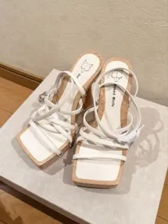 日本未入荷 NAKED WOLFE スクエアウェッジサンダルのサムネイル