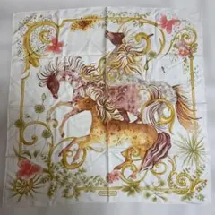 Salvatore Ferragamo シルクスカーフ 馬と花
