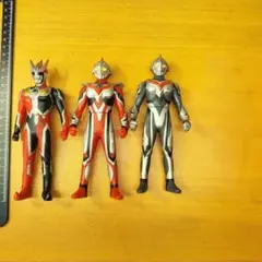 (値下げしました)中古ソフビ　ウルトラマンネクサス　3体セット売り　17センチ