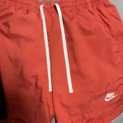 オレンジ ショートパンツ