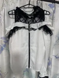 Item thumbnail for item bc5d4f32-e0a1-4abc-a656-7bfc6dd6070c