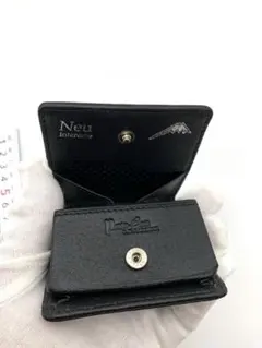 黒レザー折りたたみコインケース　ノイインテレッセ　小銭ケース　ブラック　革　黒