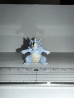 サイドン　モンコレ　フィギュア