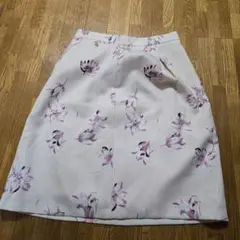 フラワー柄 タイトスカート ひざ丈 ホワイト