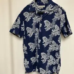 ZARA MAN ボタニカル柄 アロハシャツ ネイビー　身幅49センチのサムネイル