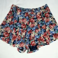 未使用☆花柄ショーパン