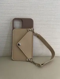 ストラップ付きベージュiPhone12ケース