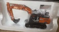 HITACHI ZAXIS 170W ミニチュア建機1/50 - メルカリ