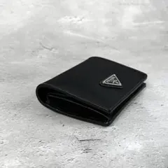 PRADA 二つ折り財布 トライアングルロゴ　サフィアーノのサムネイル