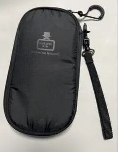 【美品】カバンの中身 ポーチ ガジェットケース 撥水 ブラック 薄型 小物収納