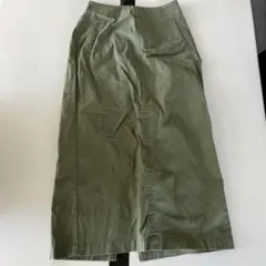オリーブグリーン タイトスカート スリット入り