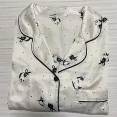 【美品】GU サテンパジャマ M 長袖上のみ うさぎ柄