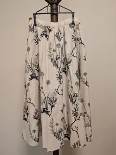 パラスパレス 花柄 リネン フレアキュロット - メルカリ