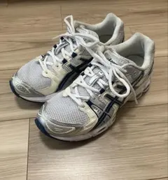 ASICS GEL-NIMBUS 9 スニーカー ホワイト ネイビー 27cmのサムネイル