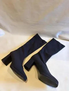 DIANAブラックブーツ ヒール スエード風