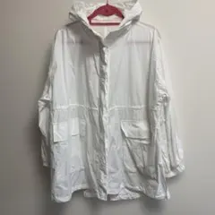 ホワイトパーカー 春秋