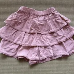petit main フリル付きピンクショートパンツ