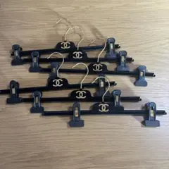 CHANEL ベルベットハンガー 6本セット　ボトムスのサムネイル
