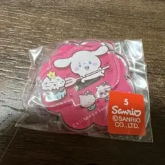 ちいかわ ちいかわワクワクゆうえんち　ガチャ　アクスタ サンリオ シナモロール